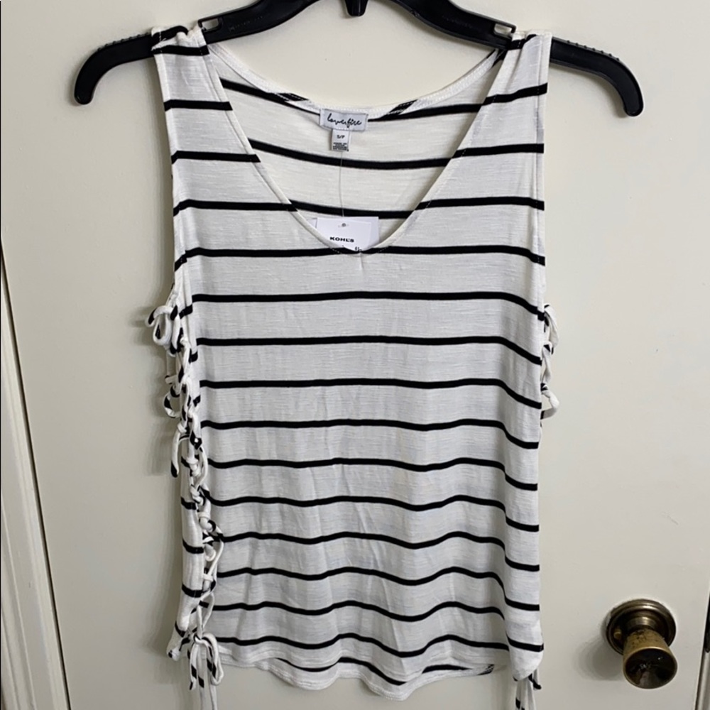 White and black striped tank top